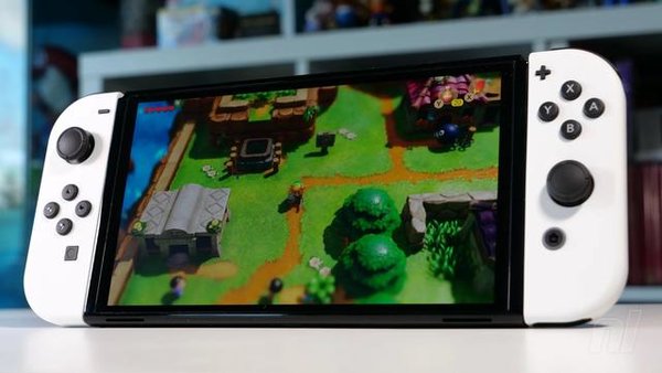 令人期待!Nintendo Switch OLED最新开箱评测